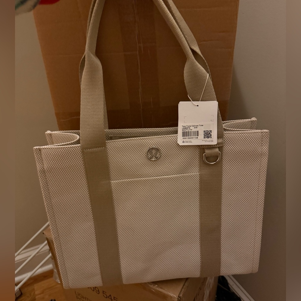 NWT Lululemon Athletica two toned tan Tote Bag